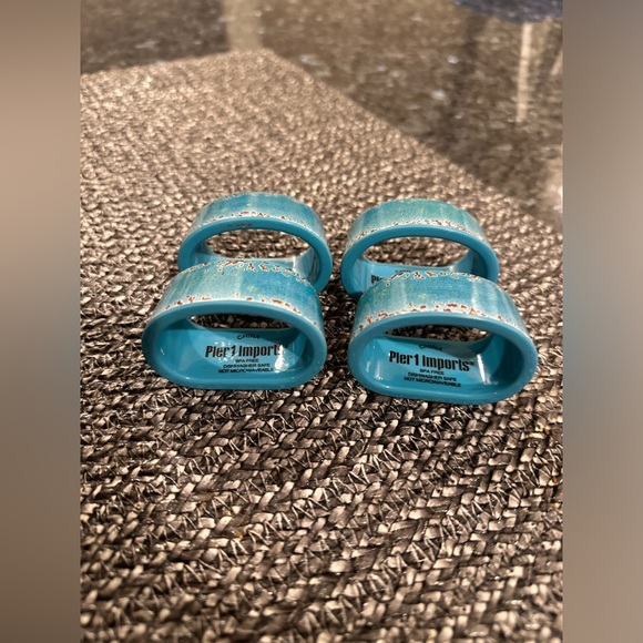 Pier 1 Imports set of 4 napkin holders - Picture 2 of 9